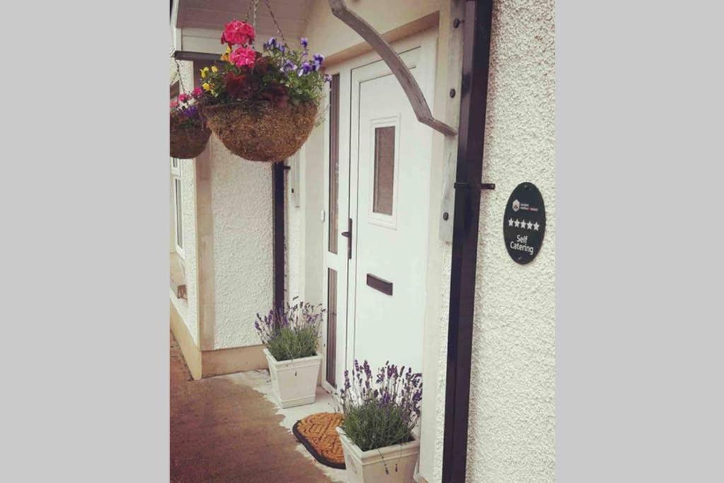 Swallow Lane, Enniskillen, Co Fermanagh, 5* Chic Villa Bagian luar foto