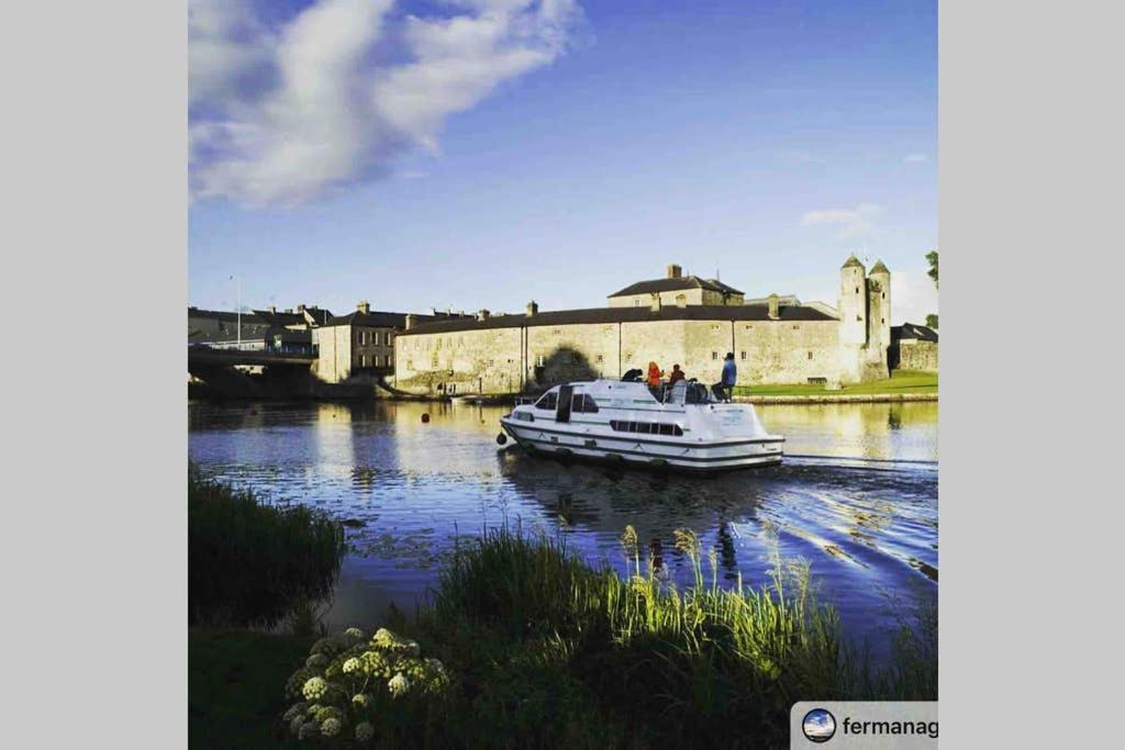 Swallow Lane, Enniskillen, Co Fermanagh, 5* Chic Villa Bagian luar foto